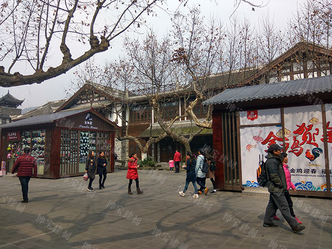 樹(shù)脂瓦移動(dòng)商鋪，占據(jù)步行街商機(jī)
